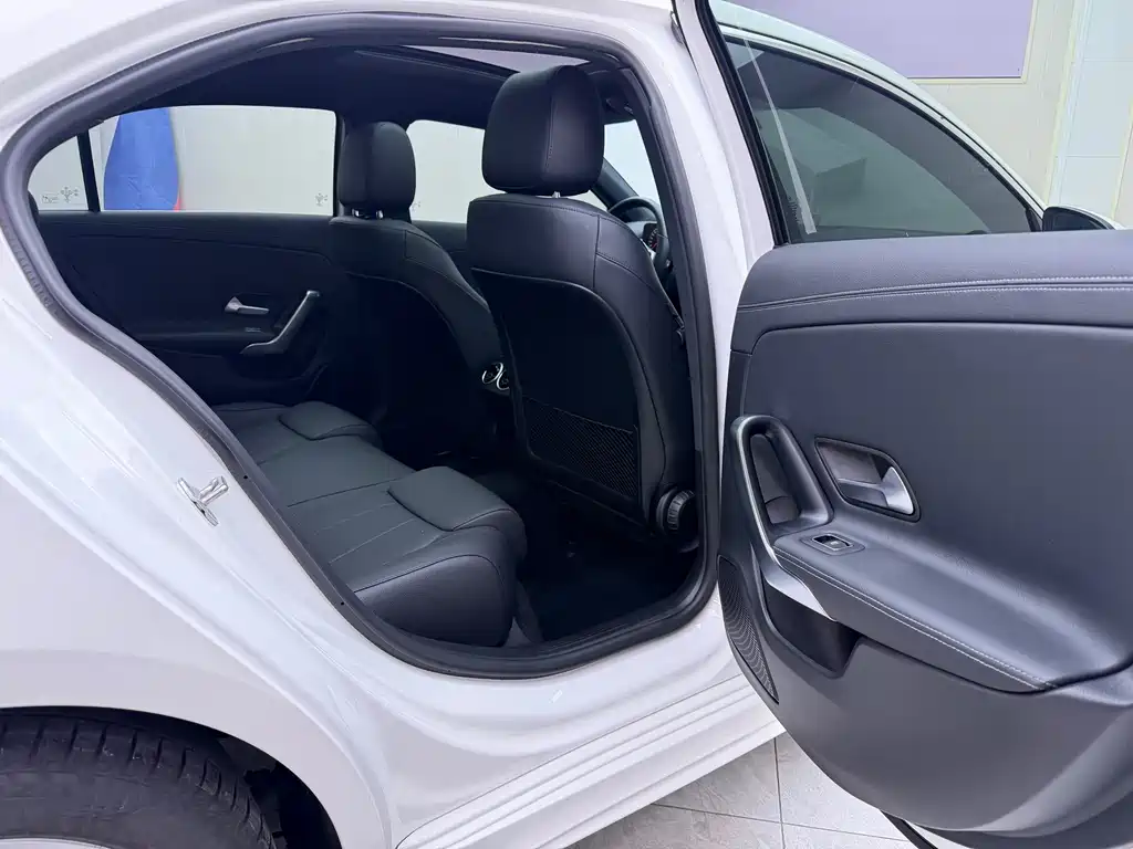 Mercedes-Benz A-Class — миниатюра 20