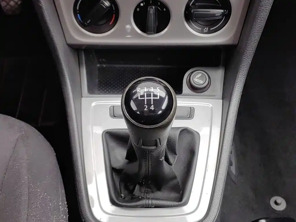 Volkswagen Lavida — миниатюра 13