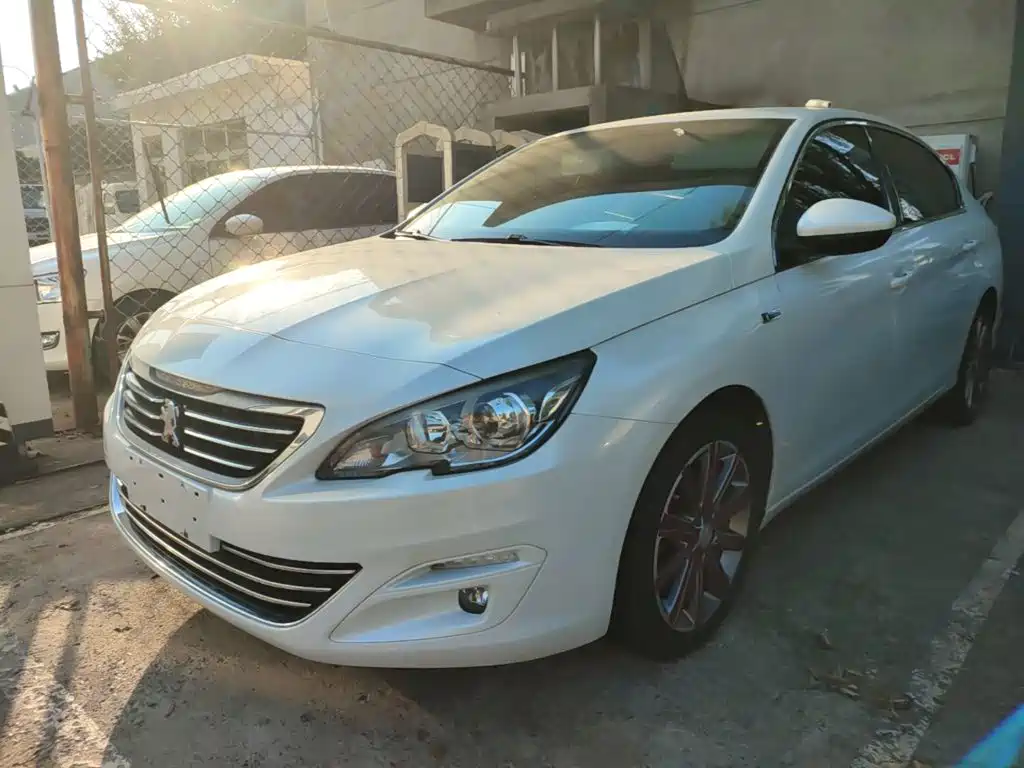 Peugeot 408