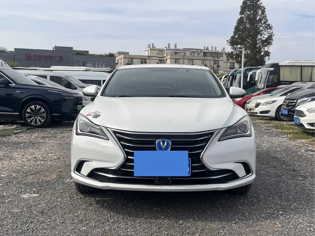 Changan Eado — миниатюра 2