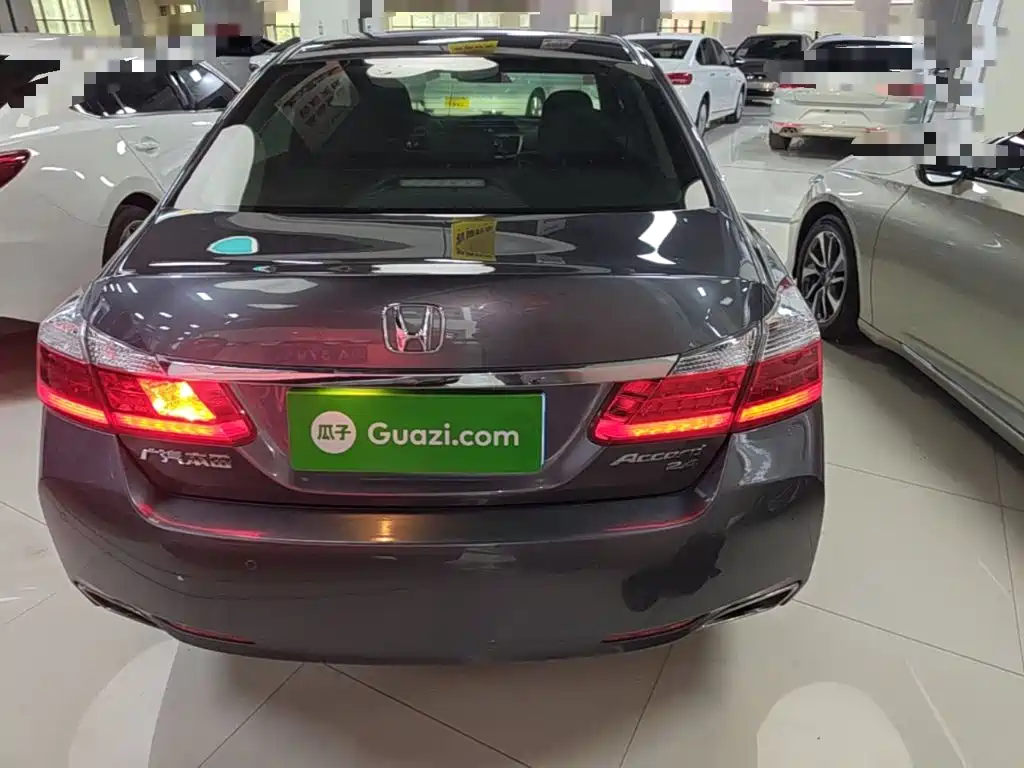 Honda Accord — миниатюра 6