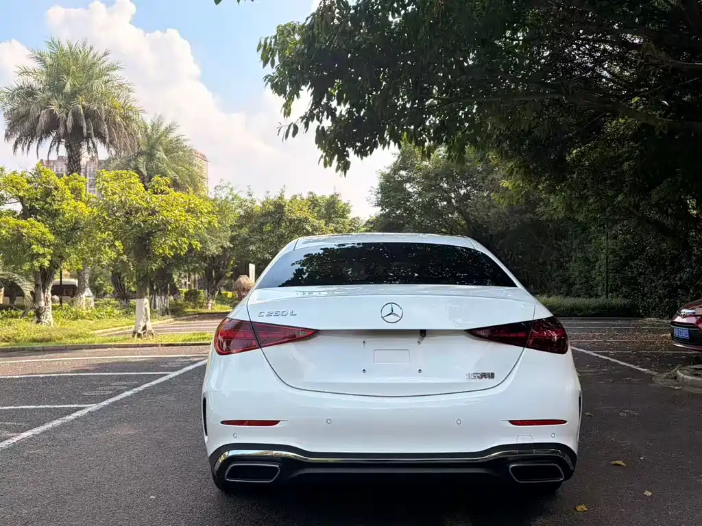 Mercedes-Benz C-Class — миниатюра 8