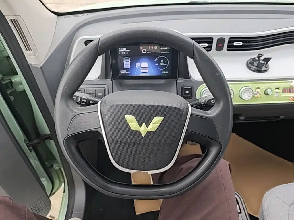 Wuling MINIEV — миниатюра 11