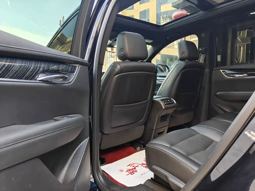 Cadillac XT6 — миниатюра 6