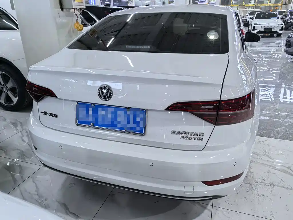 Volkswagen Sagitar — миниатюра 4