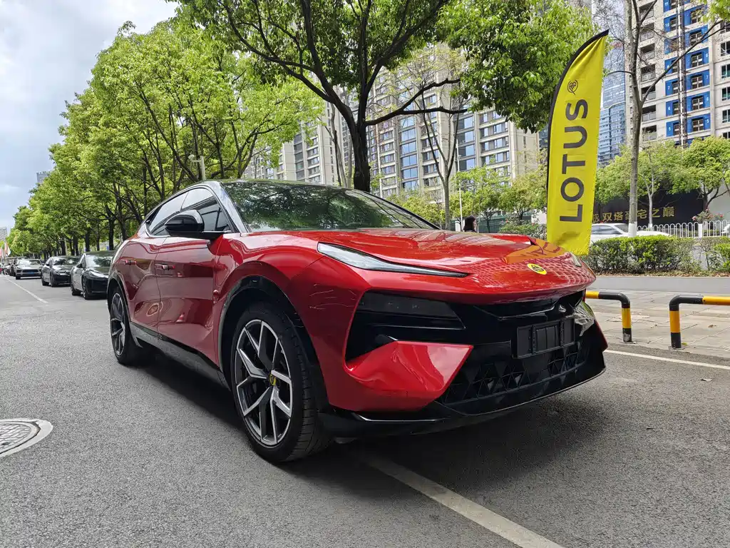Lotus Eletre 2023