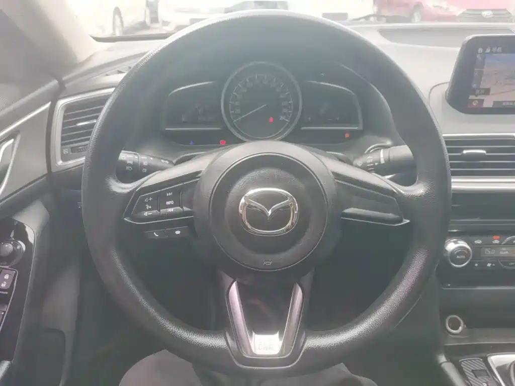 Mazda 3 Axela — миниатюра 11