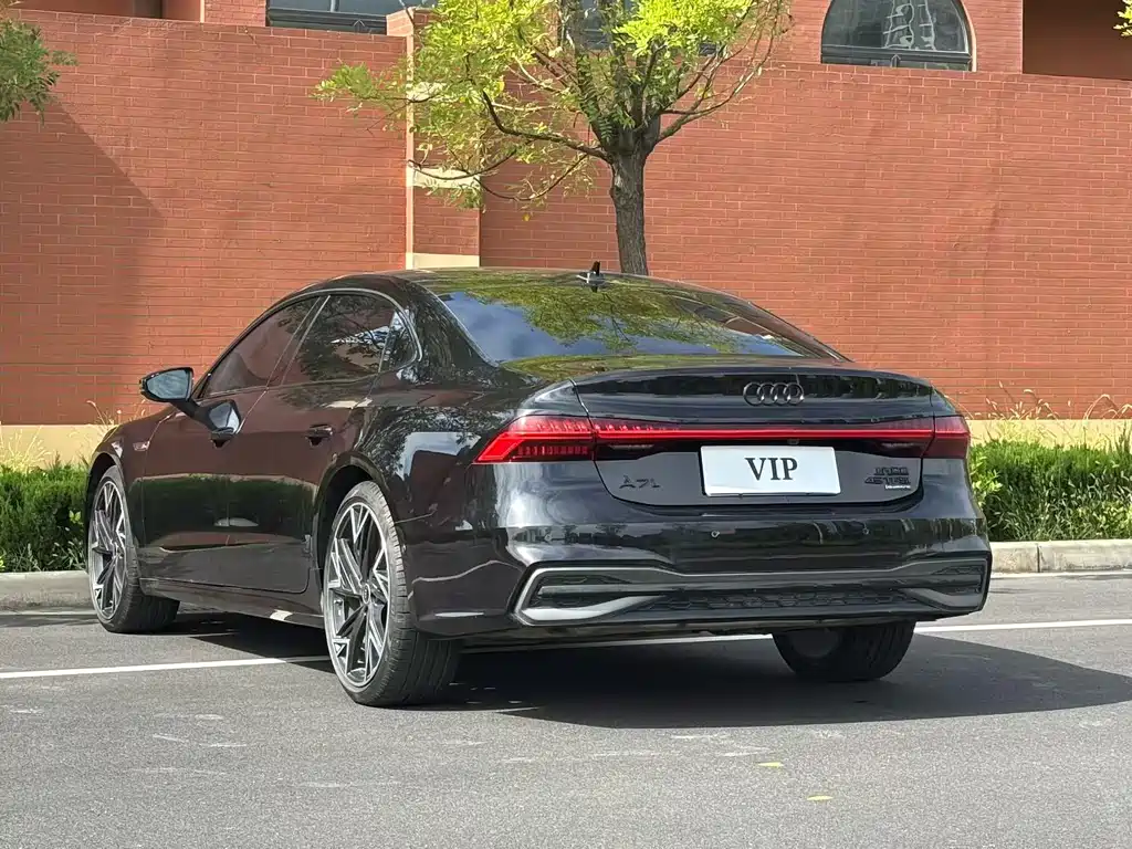 Audi A7L — миниатюра 8