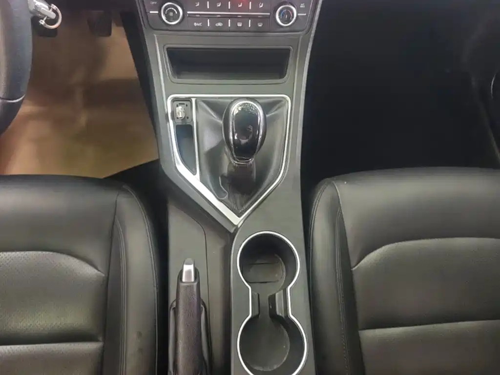 Geely Vision — миниатюра 14