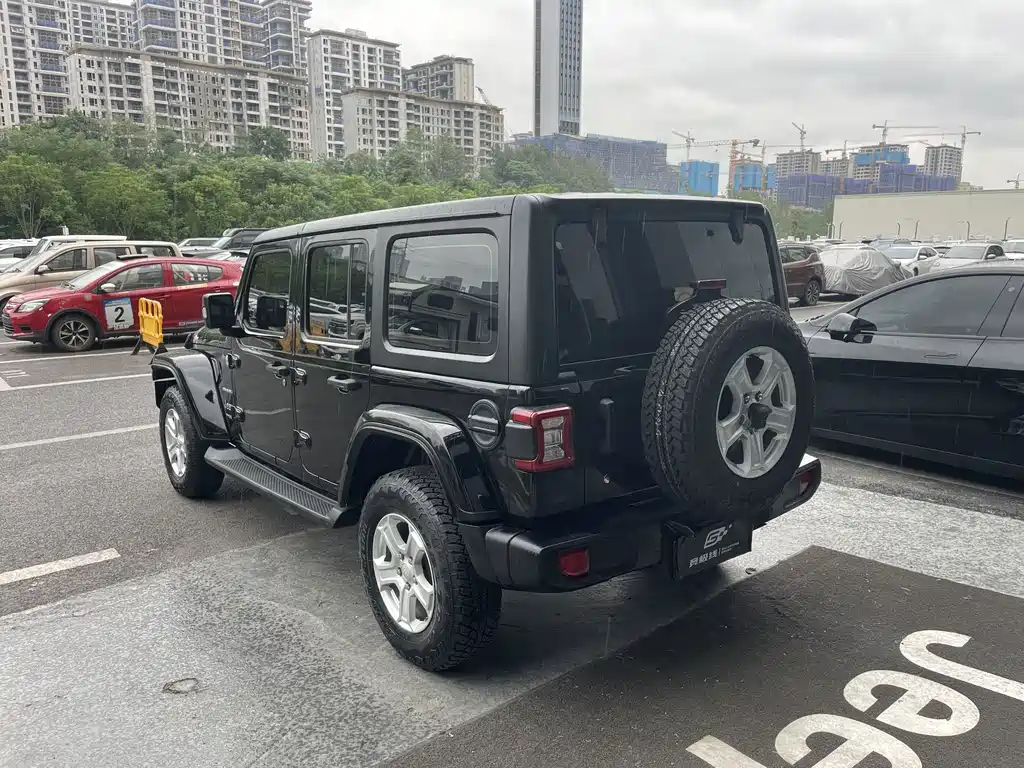 Jeep Wrangler — миниатюра 5