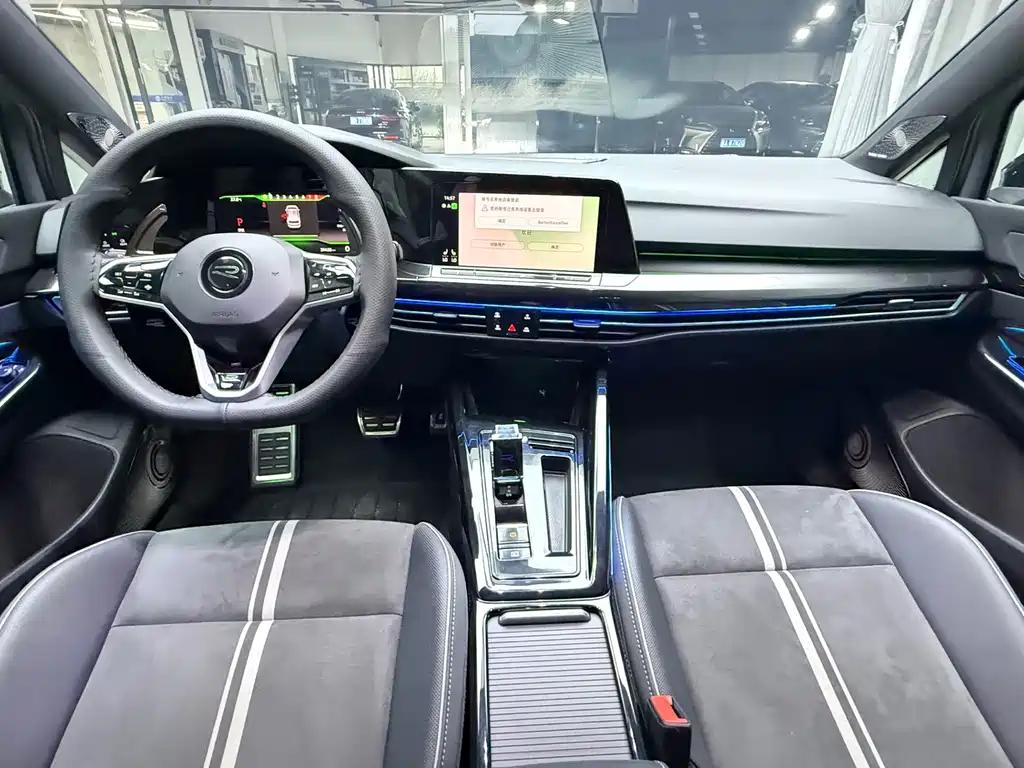 Volkswagen Golf — миниатюра 17