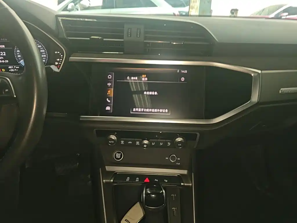 Audi Q3 — миниатюра 13