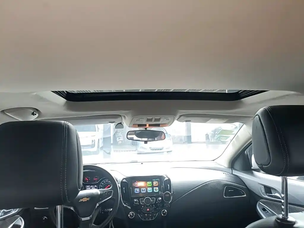 Chevrolet Cruze — миниатюра 18