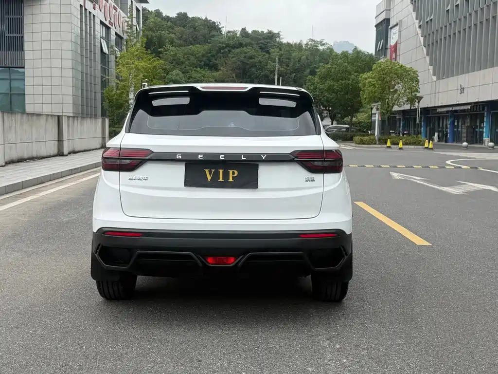 Geely Binyue - фото 8