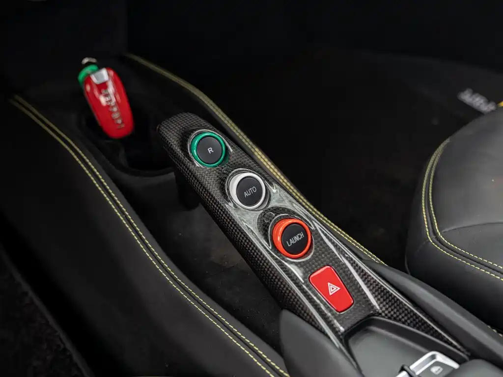 Ferrari F8 — миниатюра 14