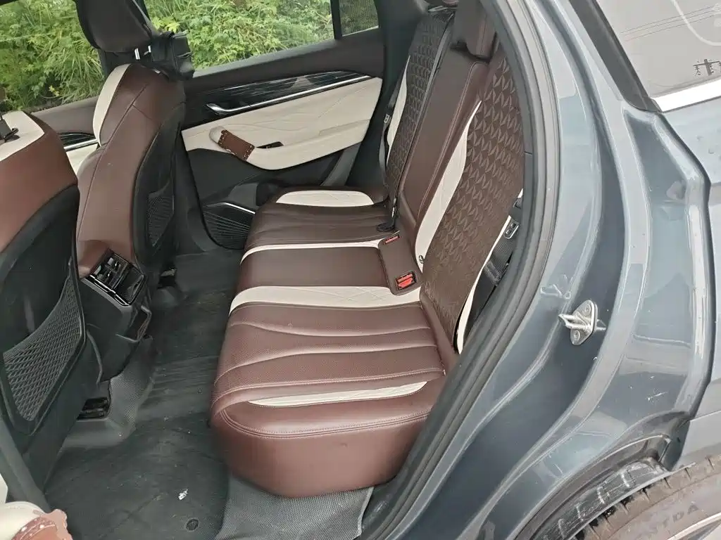 Geely Xingyue L — миниатюра 13