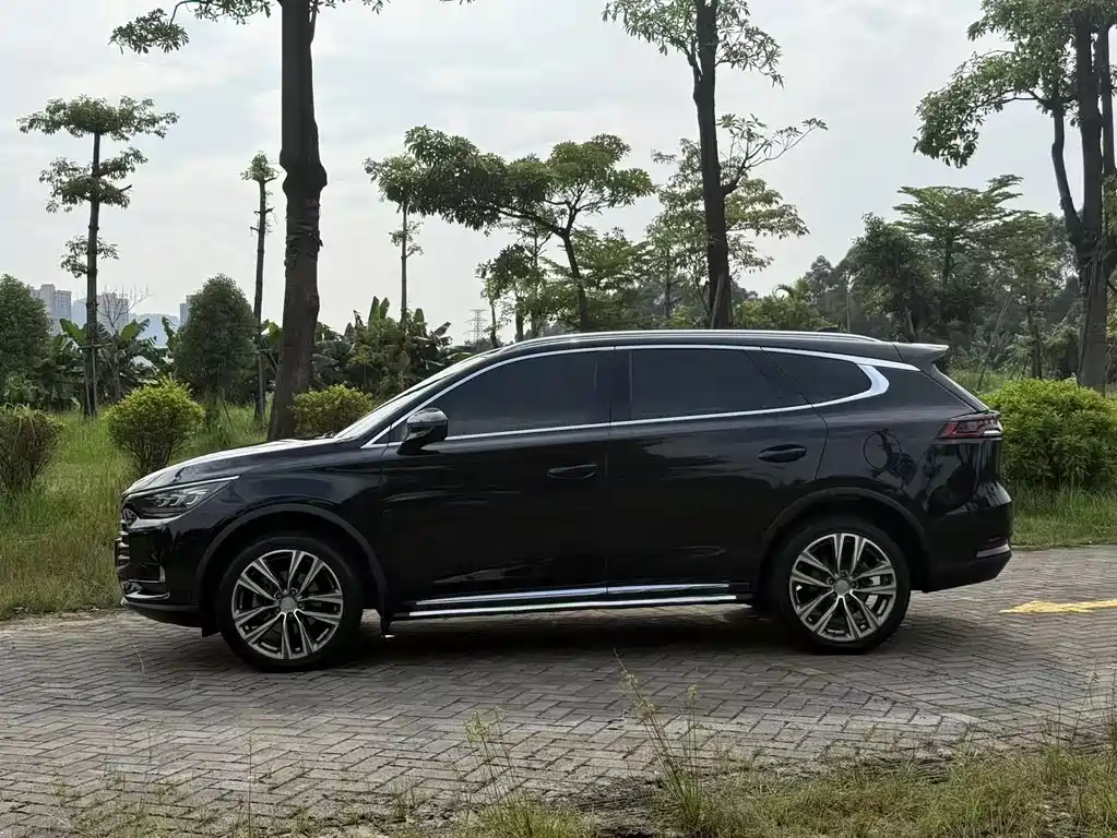 BYD Tang — миниатюра 5