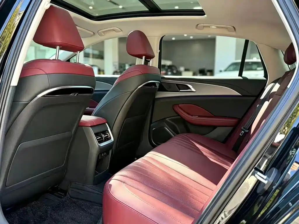 Hongqi Hongqi H5 — миниатюра 8