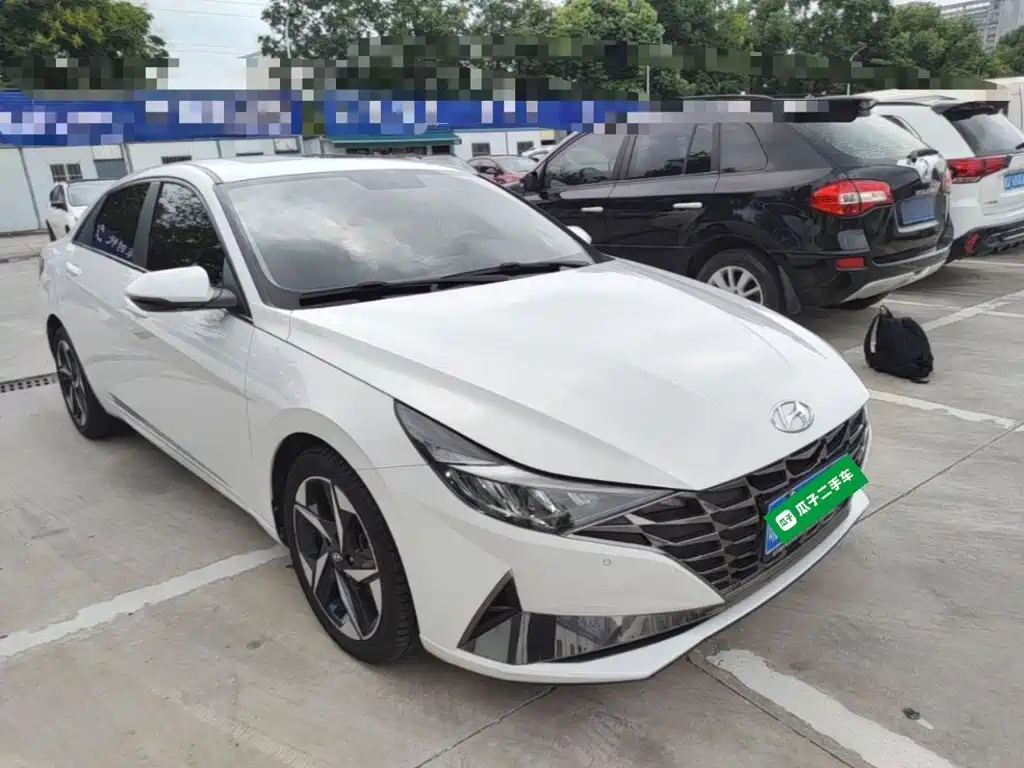 Hyundai Elantra — миниатюра 4