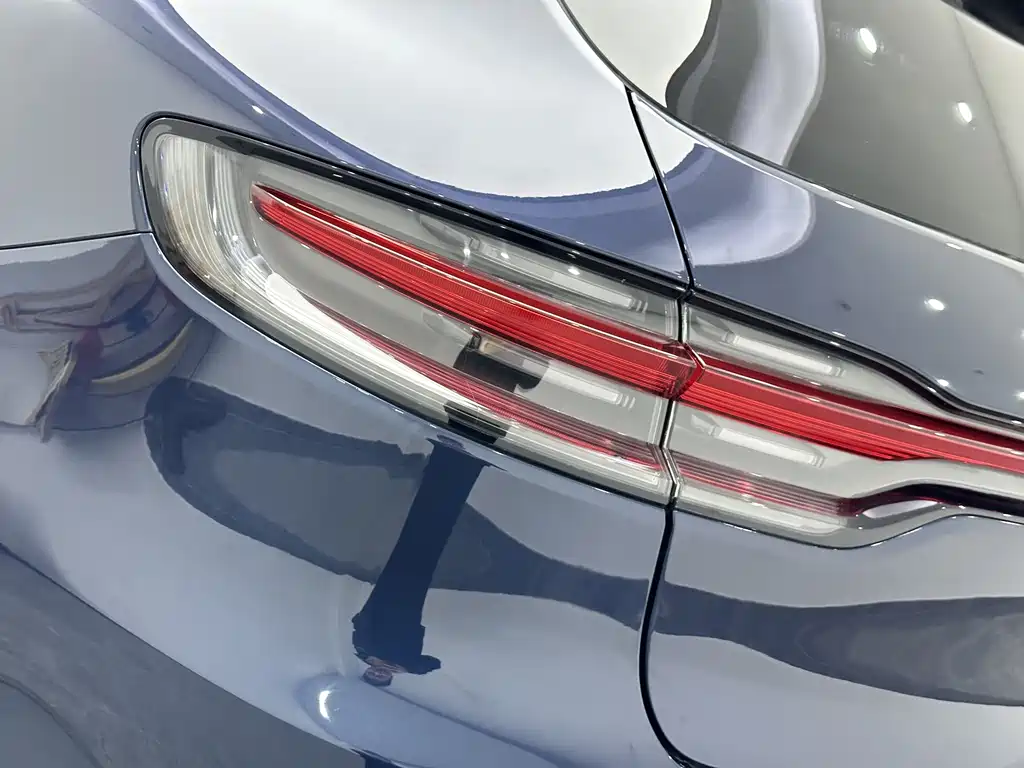 Porsche Macan — миниатюра 18