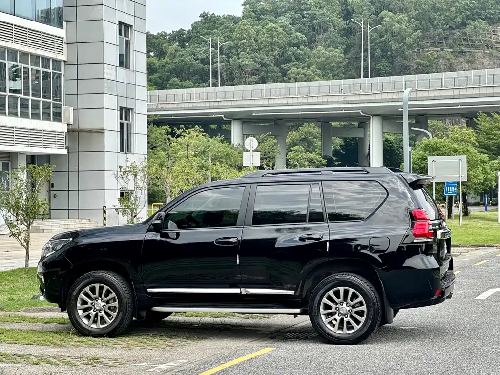 Toyota Prado — миниатюра 20