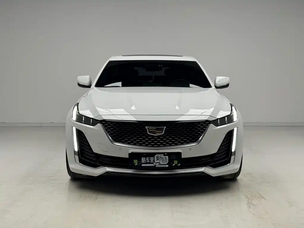 Cadillac CT5 — миниатюра 2