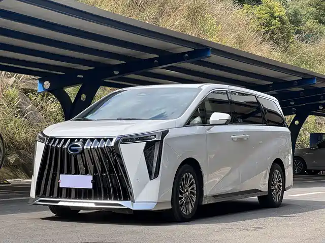 GAC TRUMPCHI M8 2023