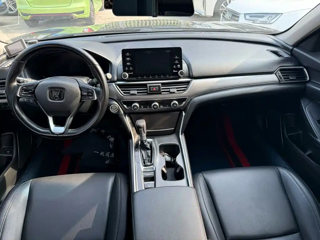 Honda Accord — миниатюра 6