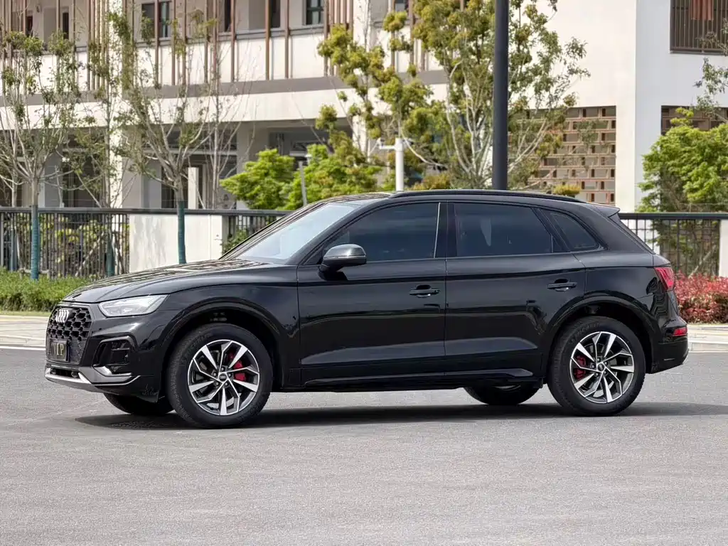 Audi Q5L 2024