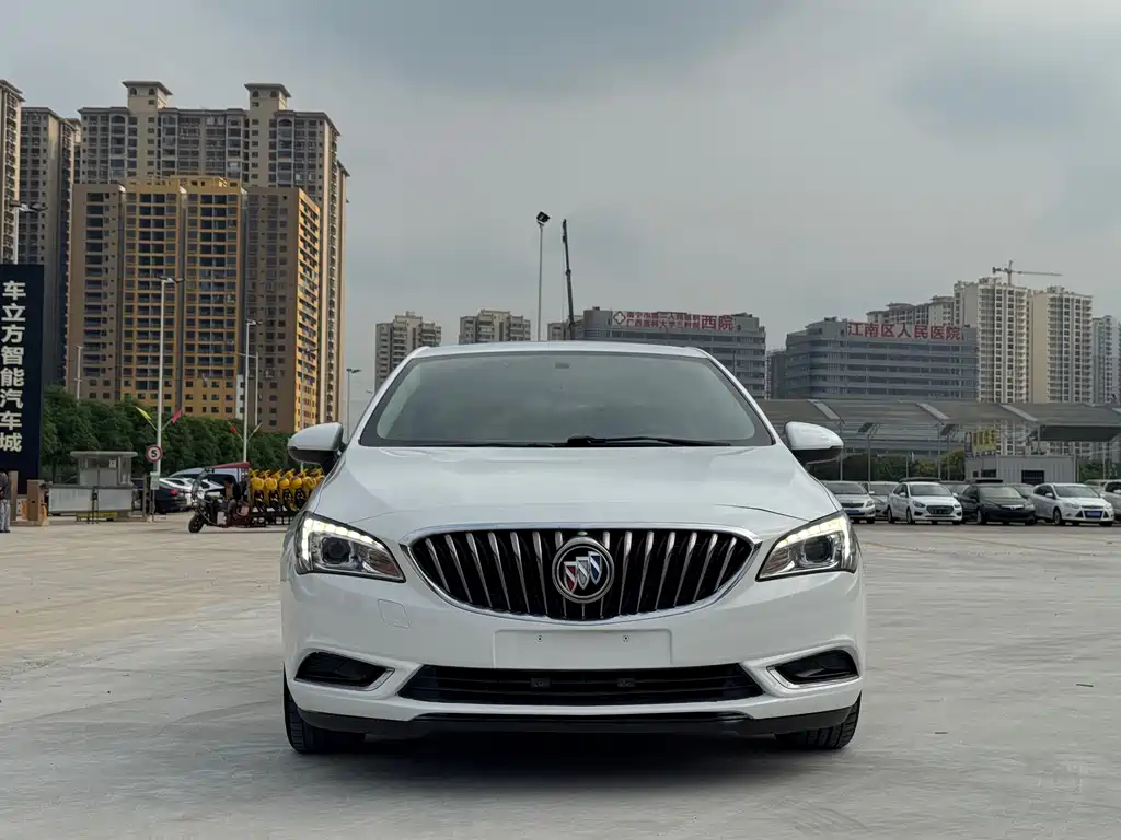 Buick Verano — миниатюра 2