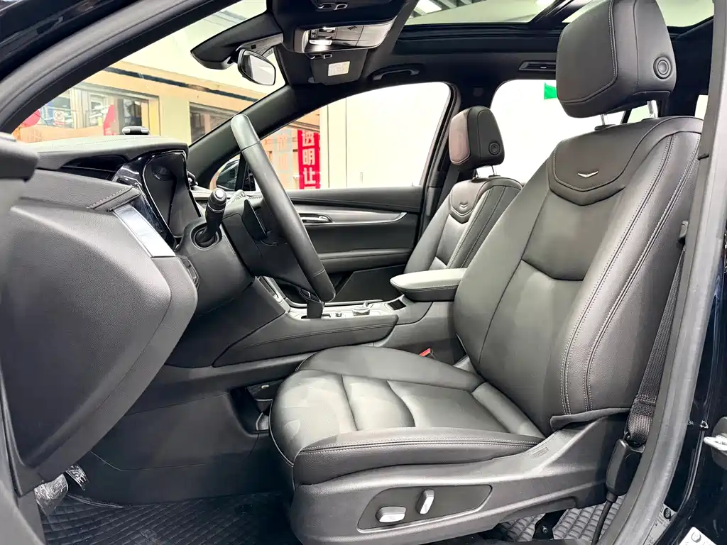 Cadillac XT6 — миниатюра 6