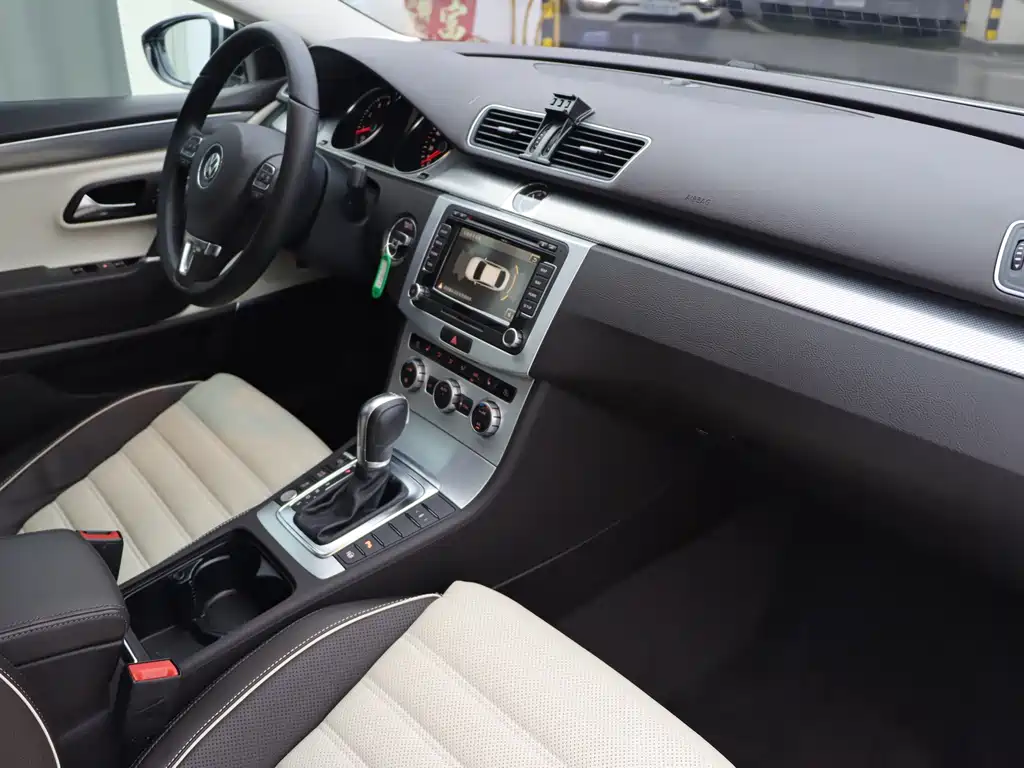 Volkswagen CC — миниатюра 9