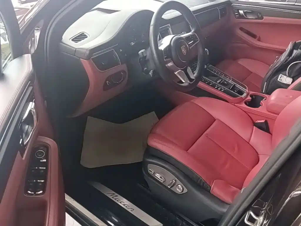 Porsche Macan — миниатюра 16