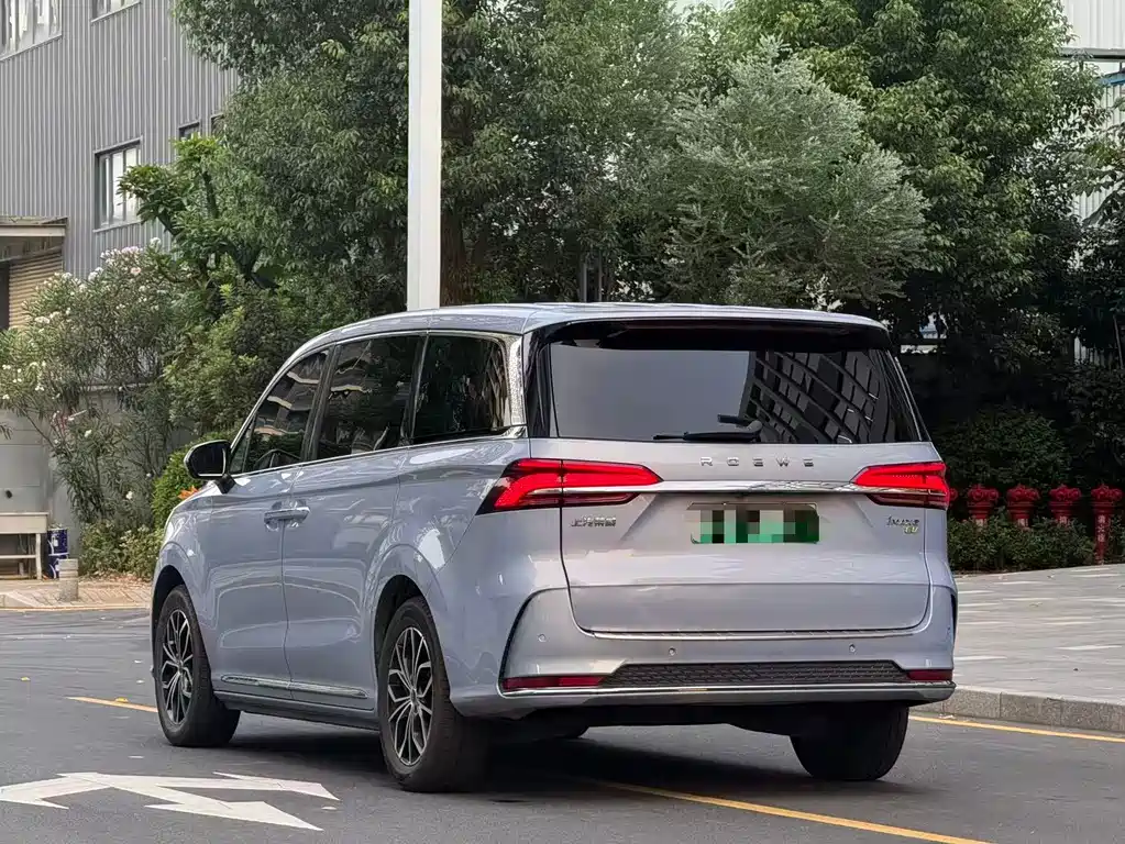 Roewe iMAX8 New Energy — миниатюра 14