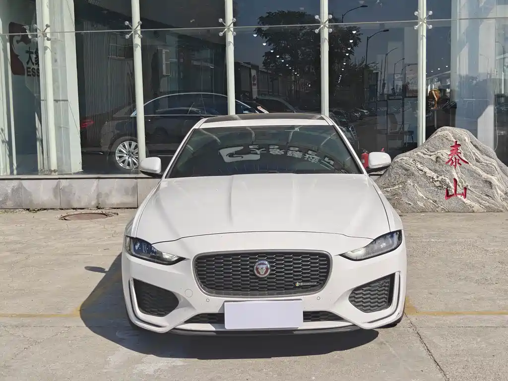 Jaguar XEL — миниатюра 2