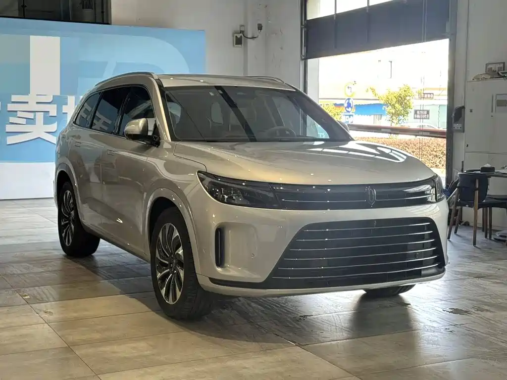 AITO ASK THE WORLD M7