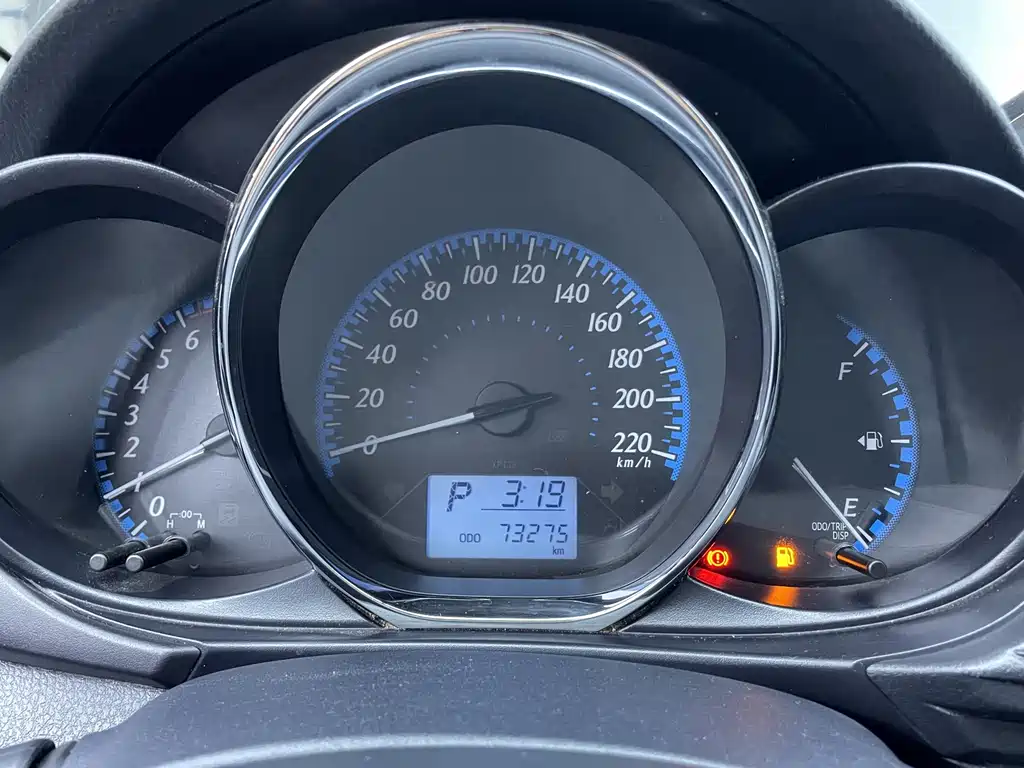 Toyota Yaris L — миниатюра 7