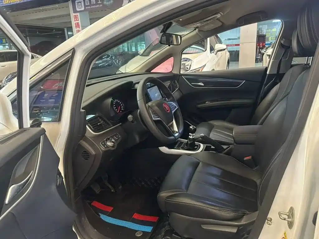 BYD MAX — миниатюра 7