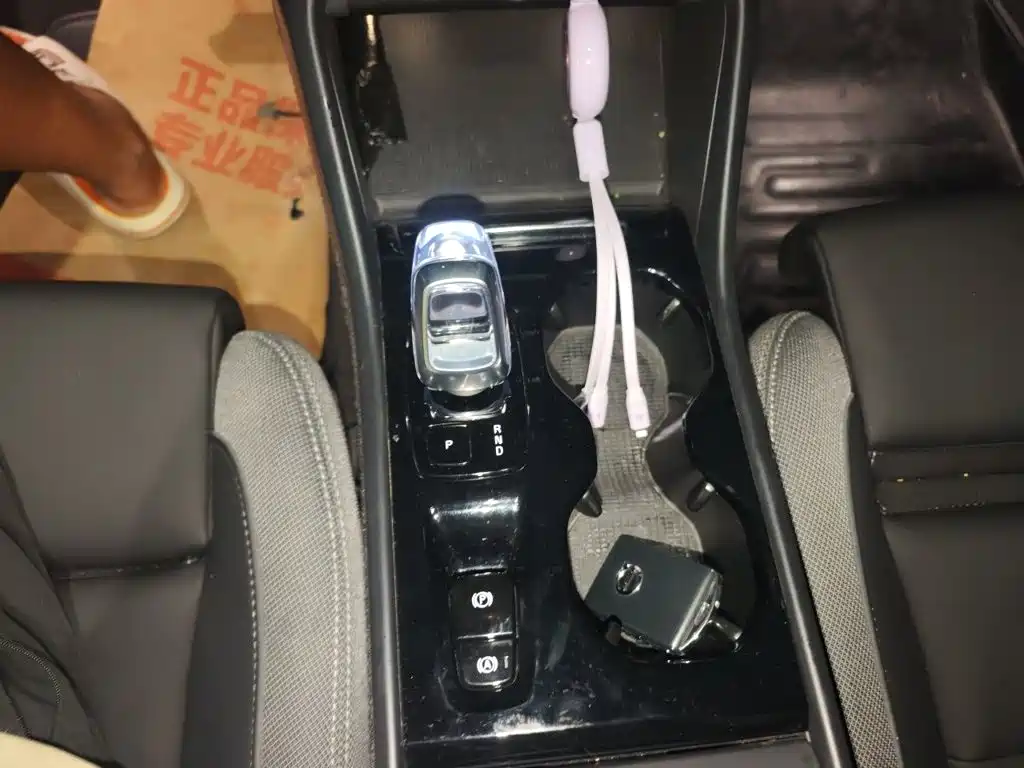 Volvo XC40 — миниатюра 15