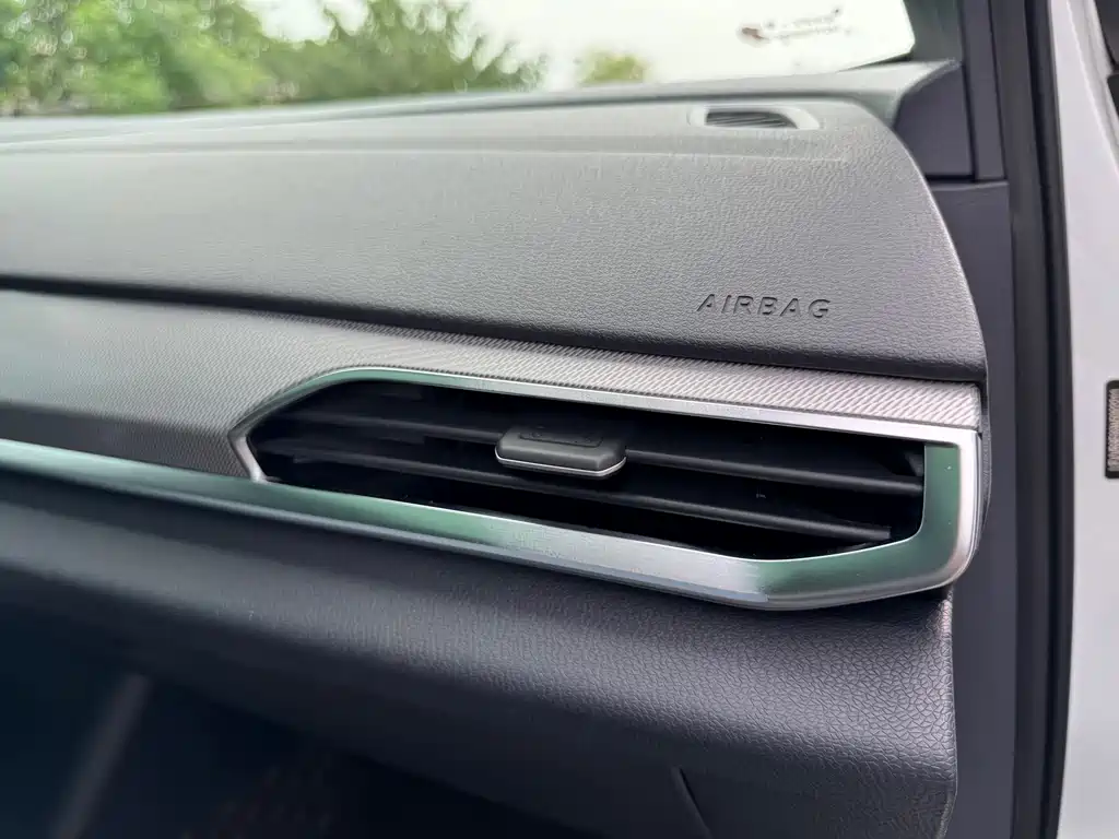 Volkswagen ID.4 Crozz — миниатюра 20