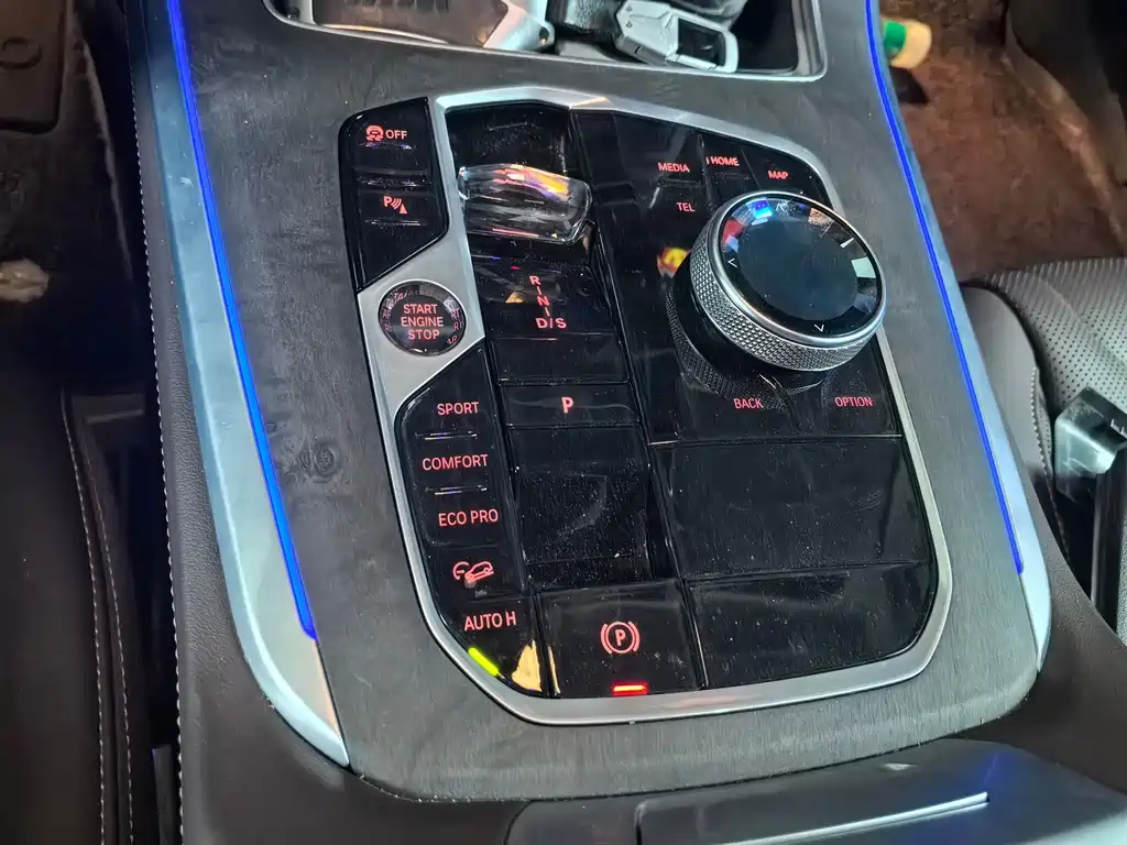 BMW X5 — миниатюра 10