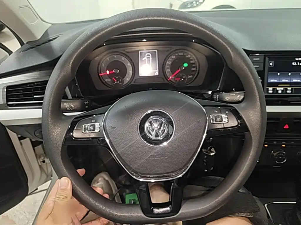 Volkswagen Lavida — миниатюра 11