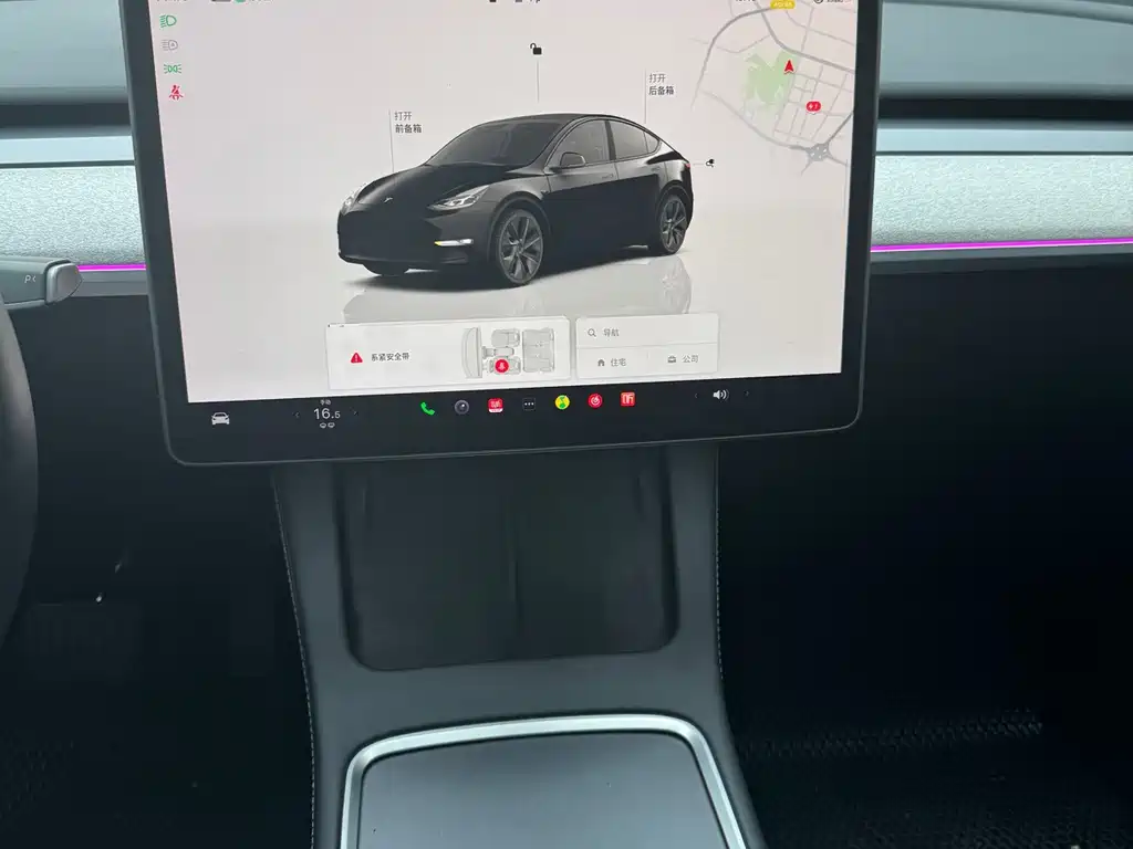 Tesla Model Y — миниатюра 8