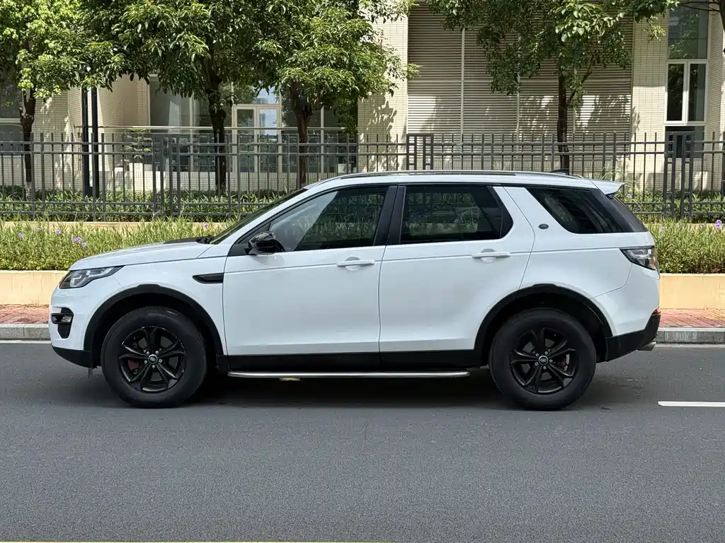 Land Rover Discovery Sport — миниатюра 16