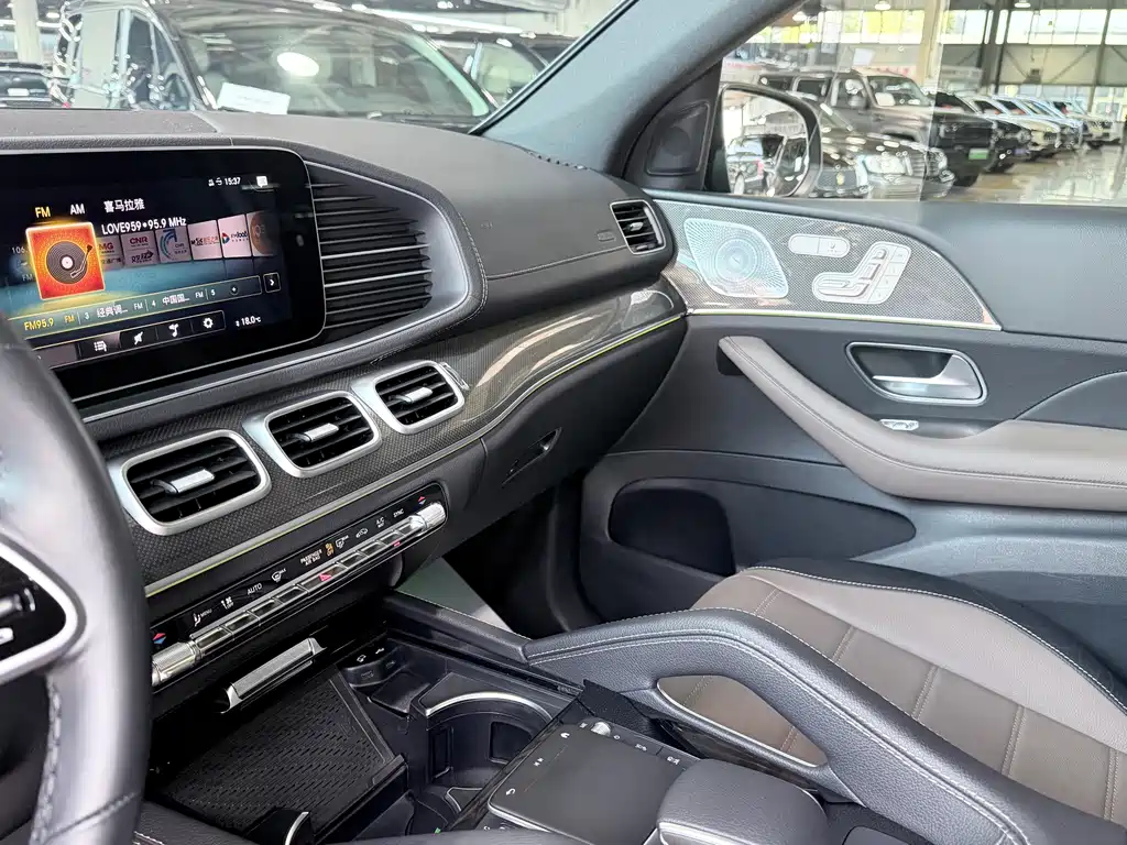 Mercedes-Benz GLE Coupe — миниатюра 11