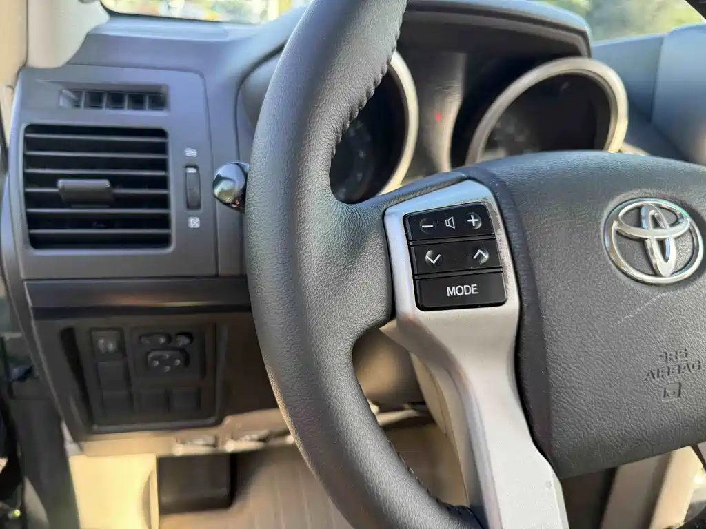 Toyota Prado (Import) — миниатюра 5