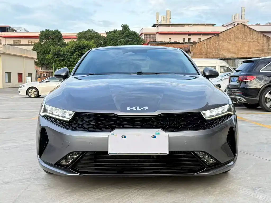 Kia K5 — миниатюра 2