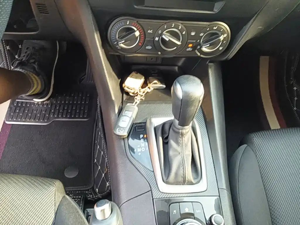 Mazda 3 Axela — миниатюра 14