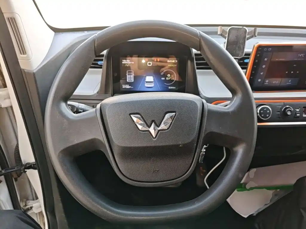 Wuling MINIEV — миниатюра 11