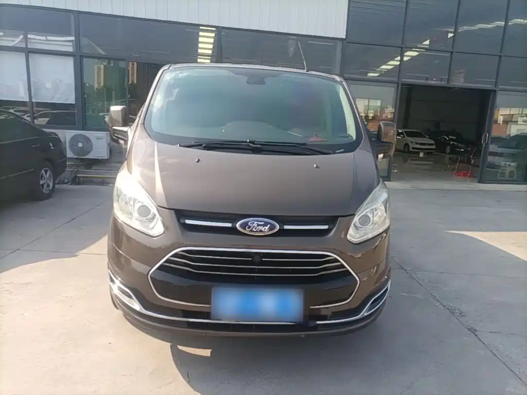 Ford Tourneo — миниатюра 3